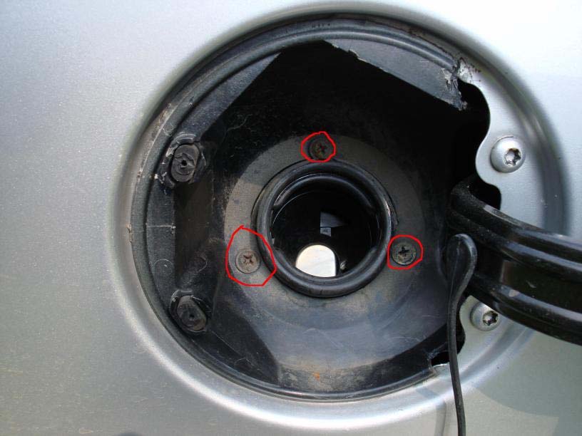  Tapa de gasolina en neon 101.jpg