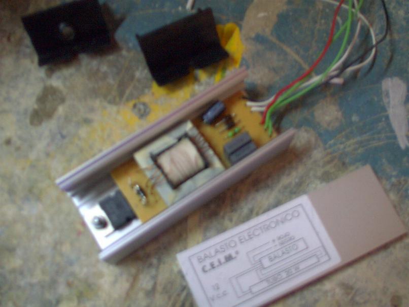  Neones exteriores 100.jpg