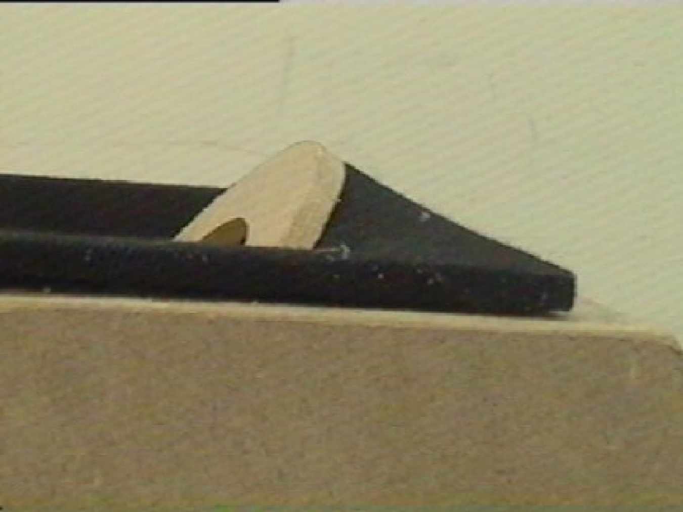  Colocar subwoofer salpicadero 161.jpg