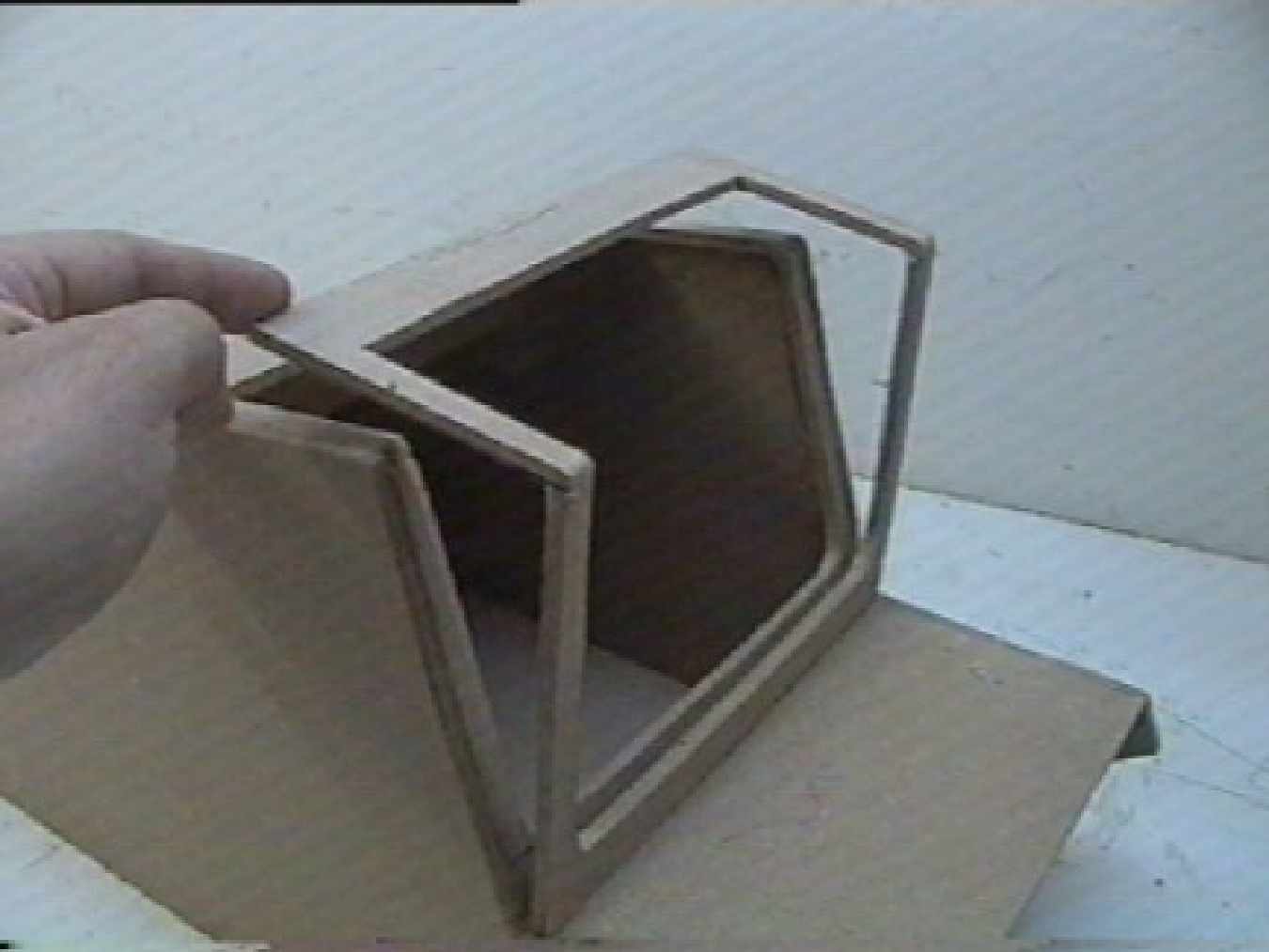  Colocar subwoofer salpicadero 161.jpg