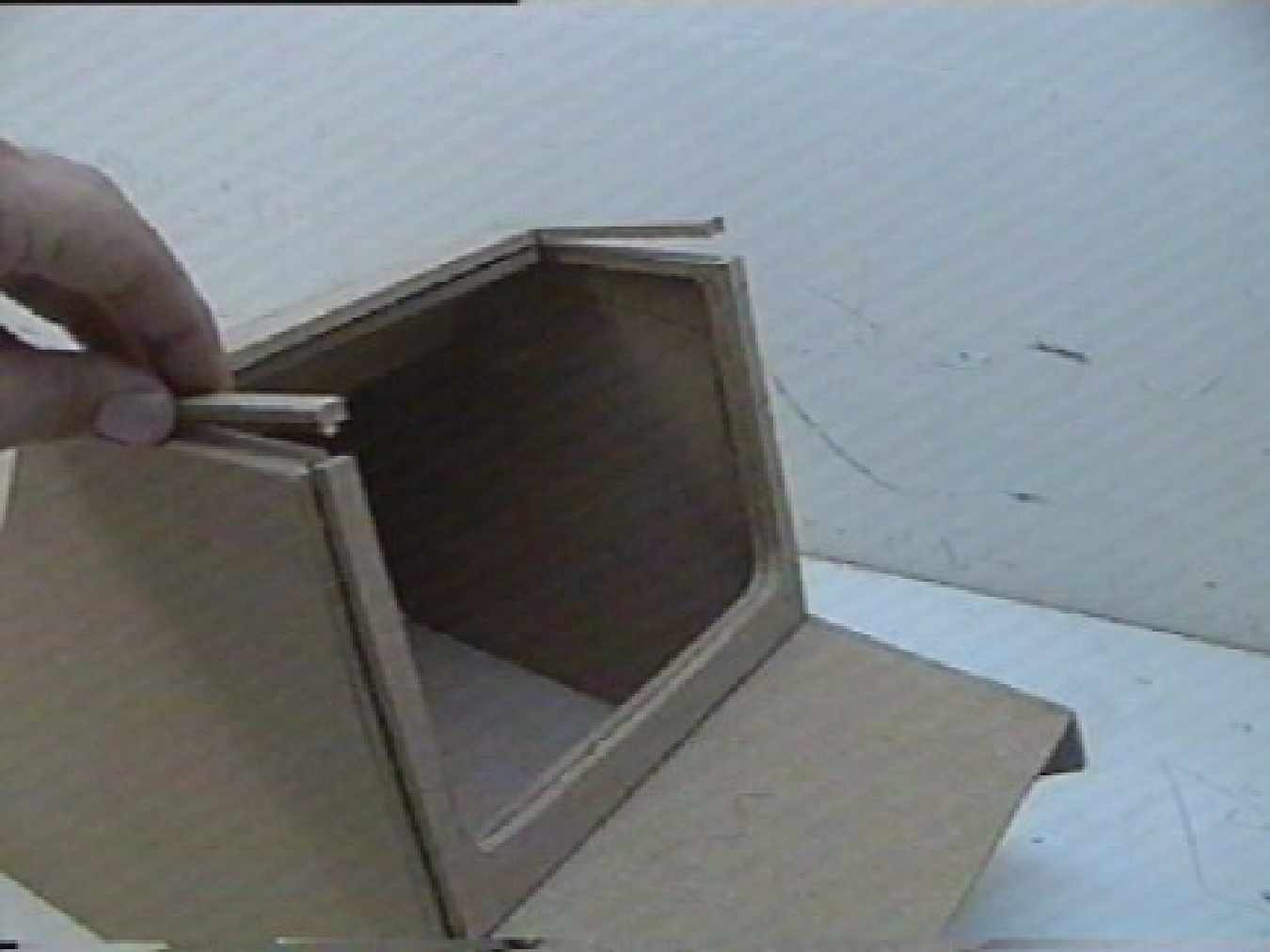  Colocar subwoofer salpicadero 161.jpg