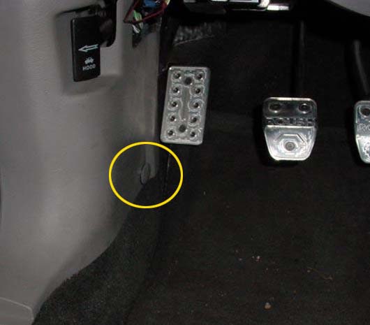 Fabricar kick panel 100.jpg Fabricar kick panel 100.jpg