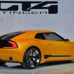 Kia GT4 Stinger lateral derecho