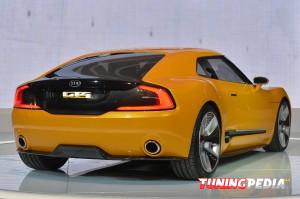 Kia GT4 Stinger atrás 2